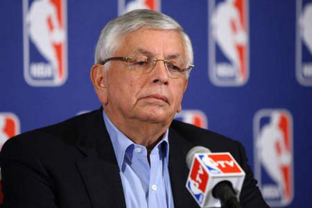 掐住右手驱 掐住右手驱