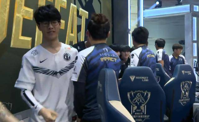 其次是战术 其次是战术